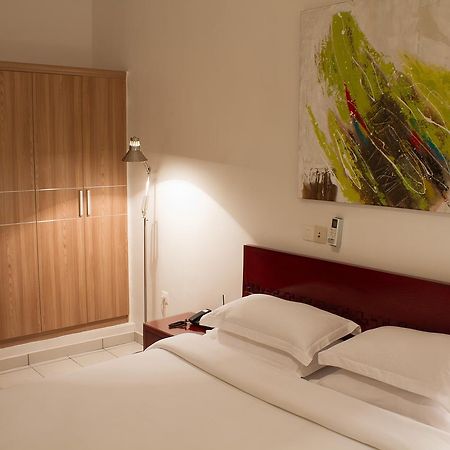 Hotel Le Vaisseau 아비장 외부 사진