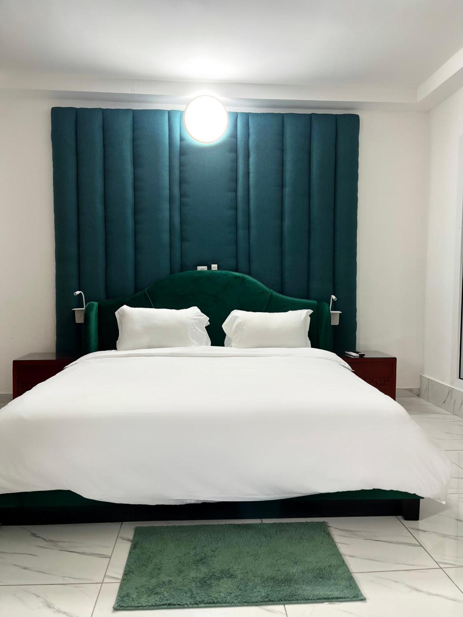 Hotel Le Vaisseau 아비장 외부 사진