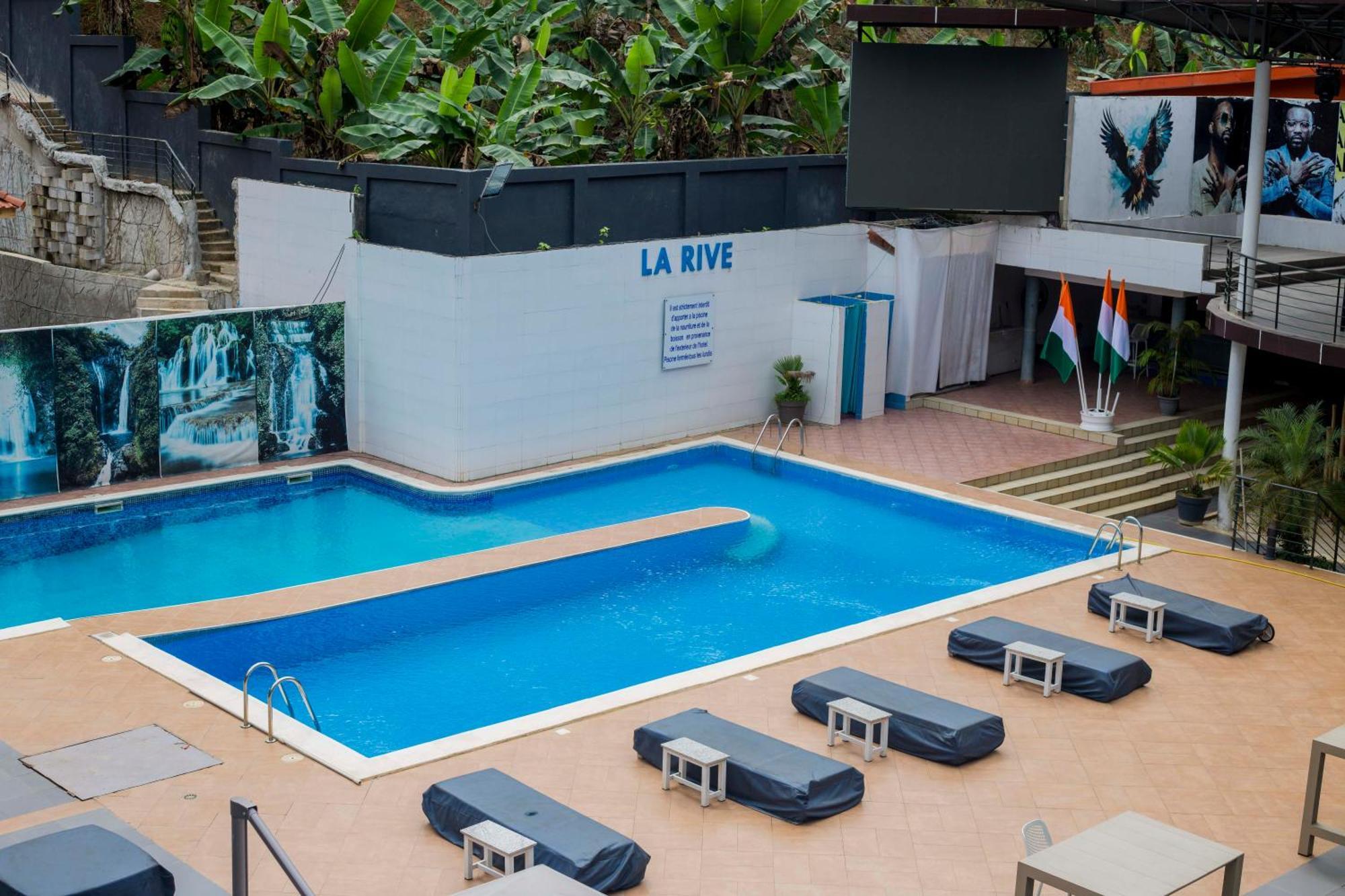 Hotel Le Vaisseau 아비장 외부 사진